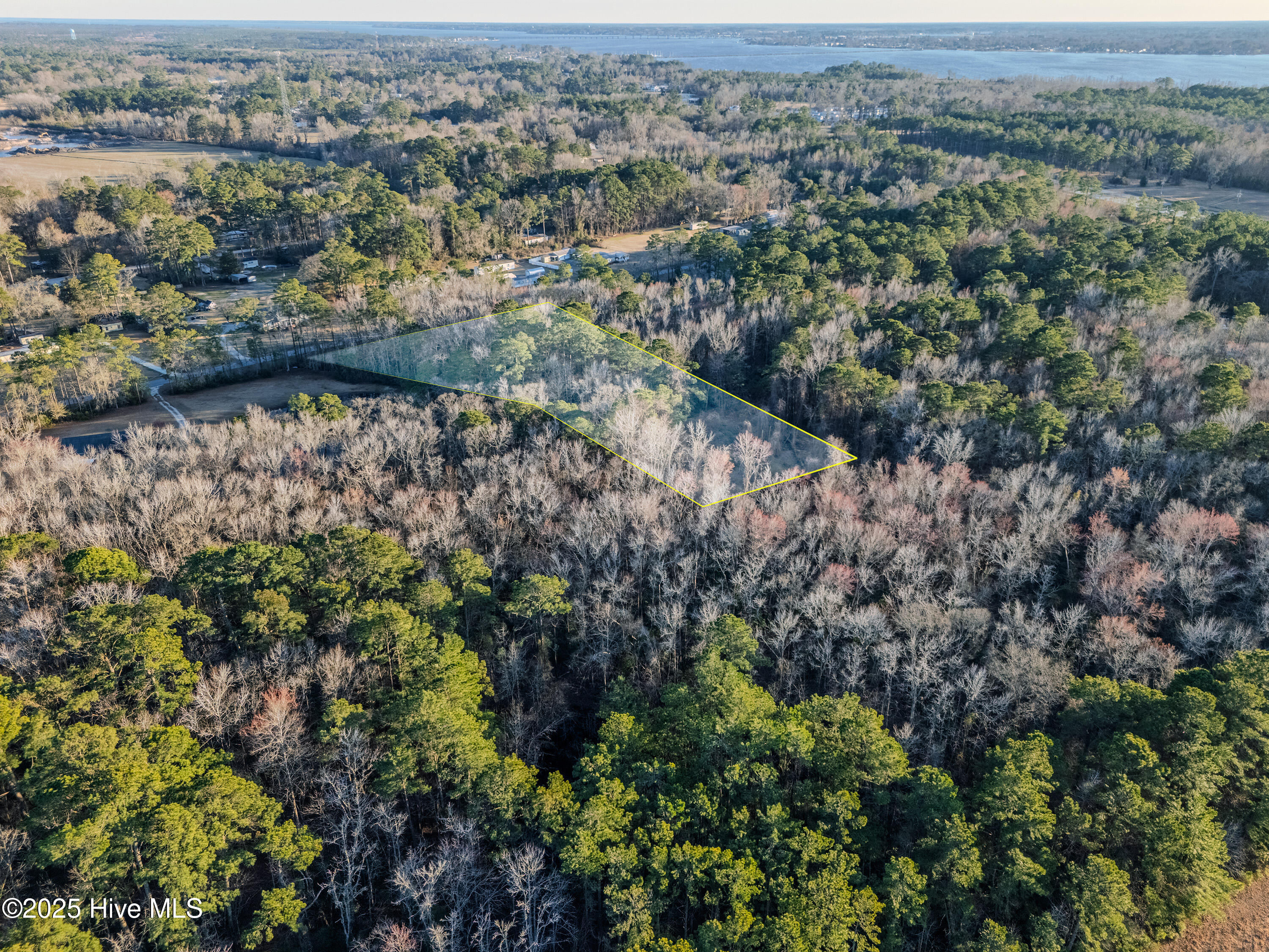 165 Dragstrip Road New Bern, NC 28560 - Photo 4 of 15 4