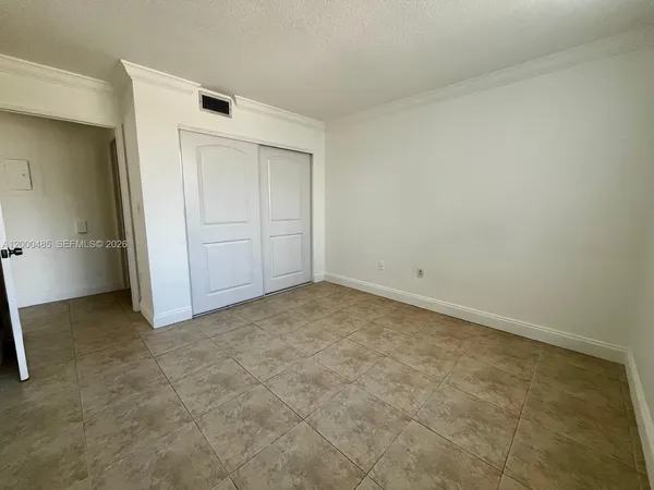$2,400 | 8261 Northwest 8th Street, Unit 235, Miami, FL 33126
