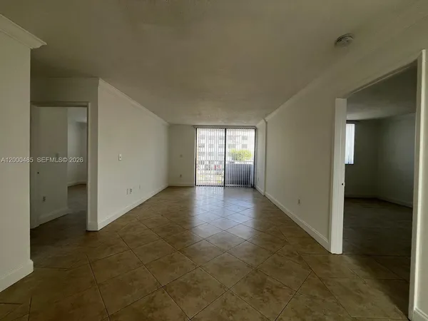 $2,400 | 8261 Northwest 8th Street, Unit 235, Miami, FL 33126