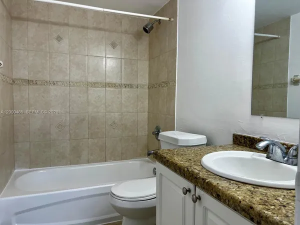$2,400 | 8261 Northwest 8th Street, Unit 235, Miami, FL 33126