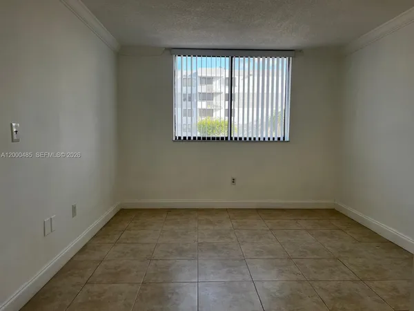 $2,400 | 8261 Northwest 8th Street, Unit 235, Miami, FL 33126