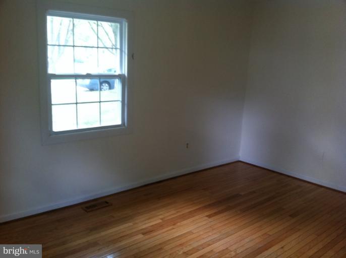 12602 Silverbirch Lane Laurel, MD 20708 - Photo 19 of 30 Bedroom