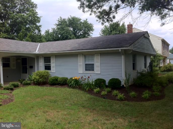 12602 Silverbirch Lane Laurel, MD 20708 - Photo 24 of 30 Exterior (General)