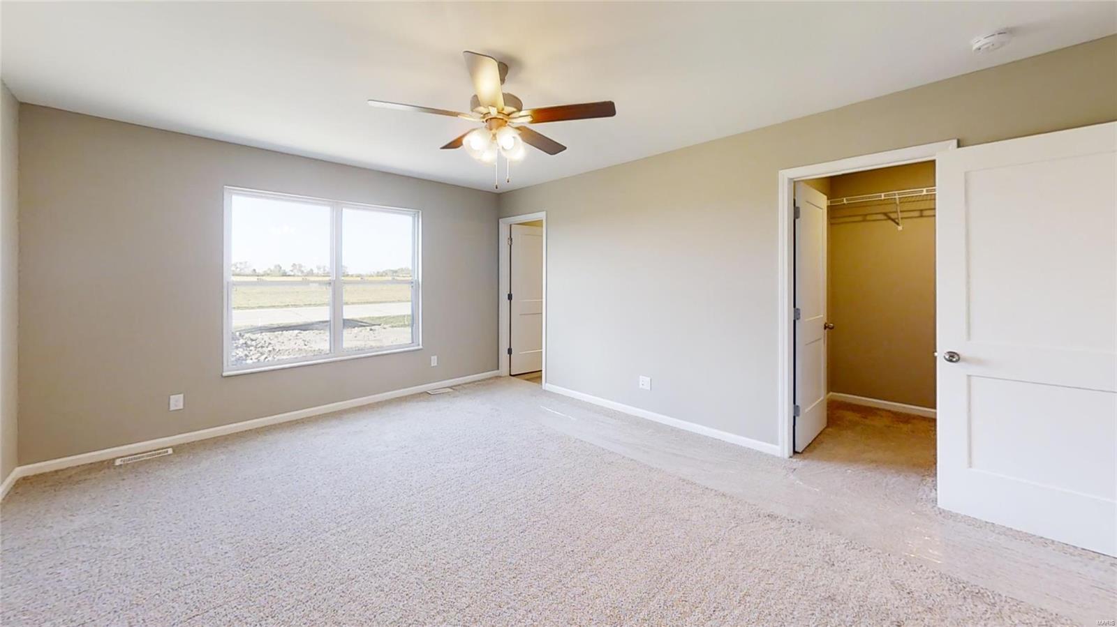 532 Eisenhower Boulevard Troy, IL 62294 - Photo 11 of 14