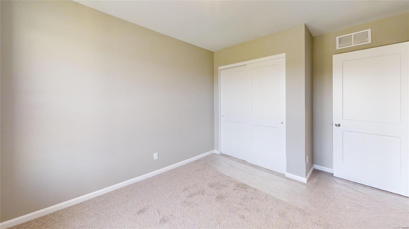 532 Eisenhower Boulevard Troy, IL 62294 - Photo 13 of 14