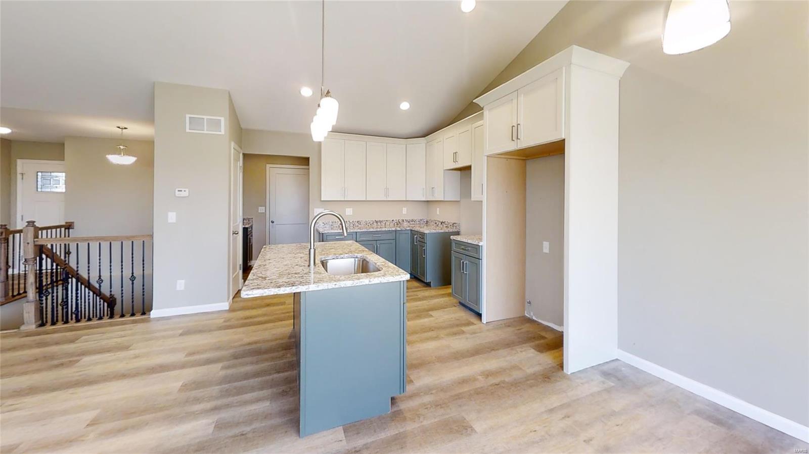 532 Eisenhower Boulevard Troy, IL 62294 - Photo 6 of 14