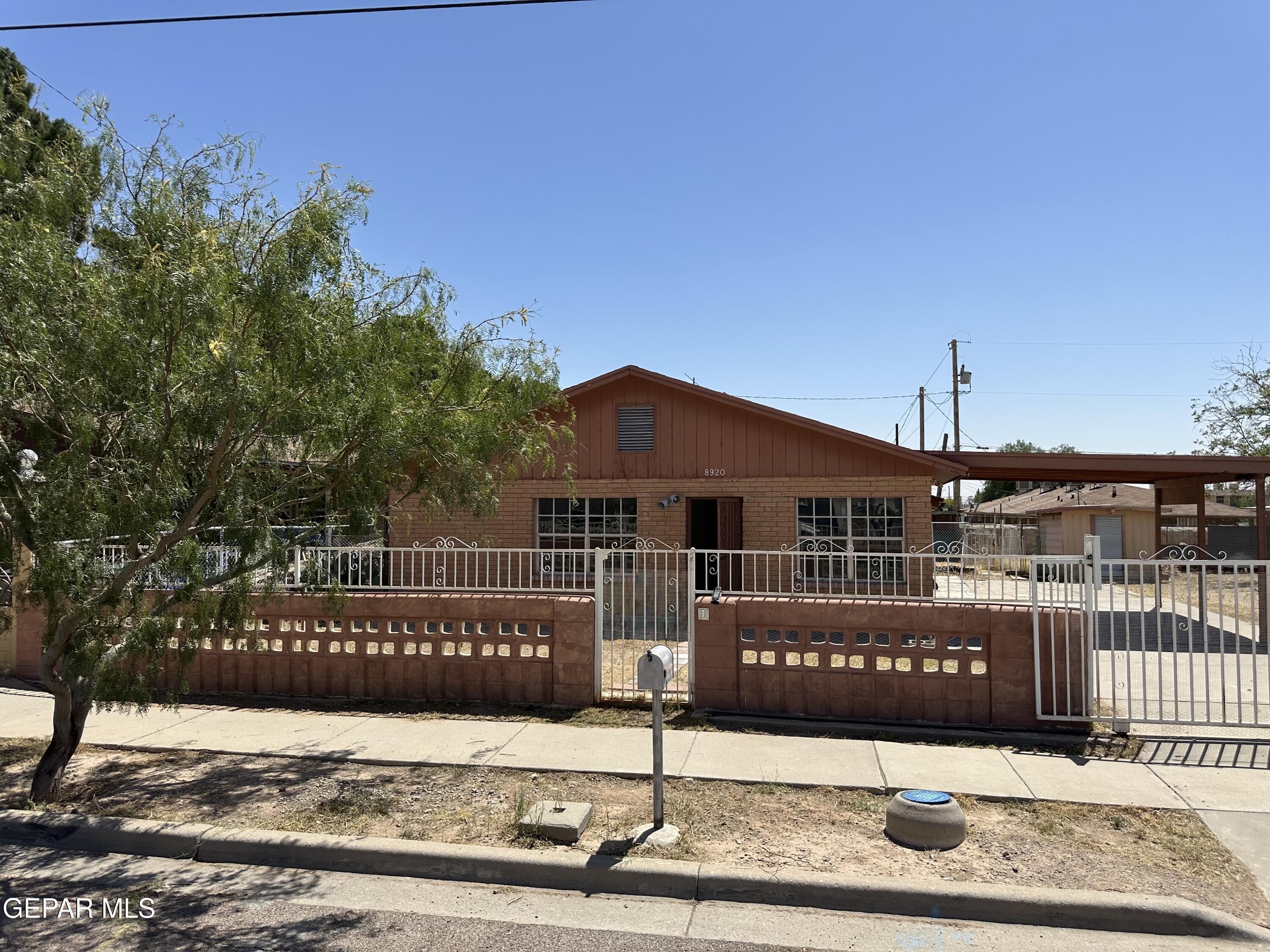8920 Kenneth Street El Paso, TX 79904 - Photo 19 of 21 IMG_4664