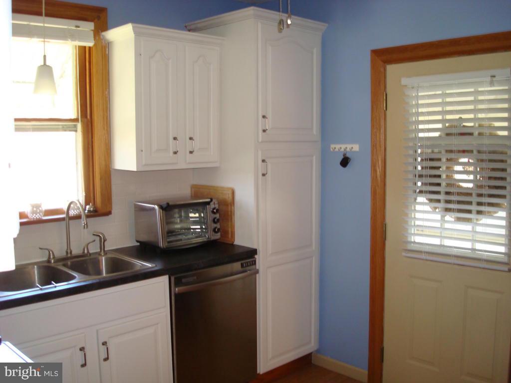 5567 Elizabethtown Road Palmyra, PA 17078 - Photo 5 of 21 Gallery Image 5