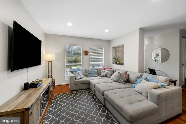 $2,900 | 3964 Forest Valley Road, Parkville, MD 21234