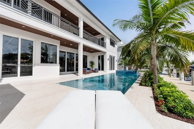 $7,295,000 | 3740 Northeast 29th Avenue, Lighthouse Point, FL 33064