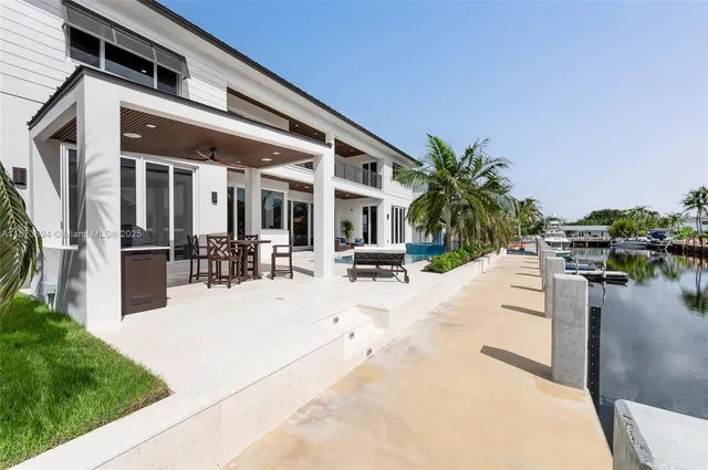 $7,295,000 | 3740 Northeast 29th Avenue, Lighthouse Point, FL 33064
