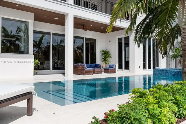 $7,295,000 | 3740 Northeast 29th Avenue, Lighthouse Point, FL 33064