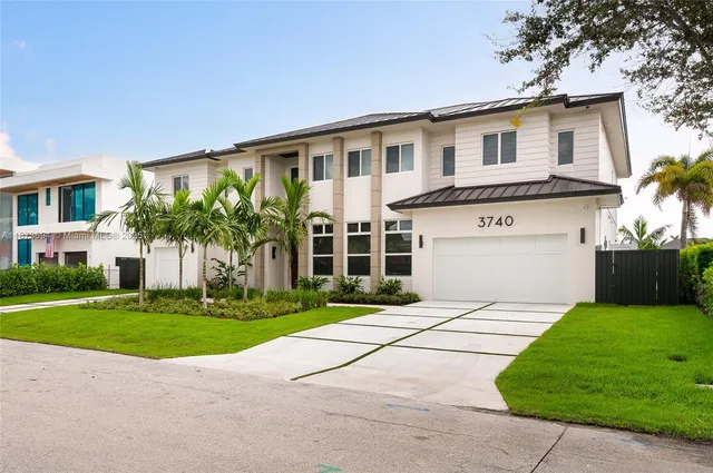 $7,295,000 | 3740 Northeast 29th Avenue, Lighthouse Point, FL 33064