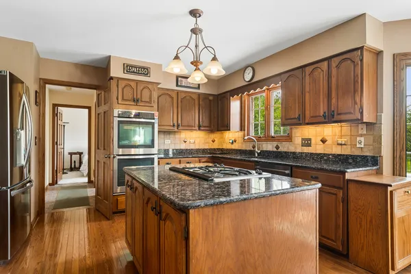 $859,000 | 305 Anne Court, Prospect Heights, IL 60070