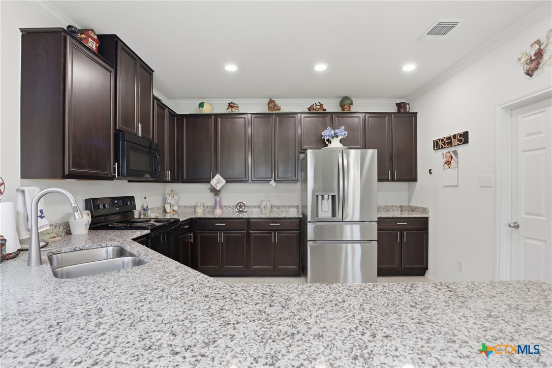 1058 Toltec Trail Georgetown, TX 78626 - Photo 9 of 27