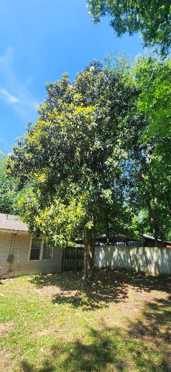 1908 Lee Street Longview, TX 75604 - Photo 2 of 10