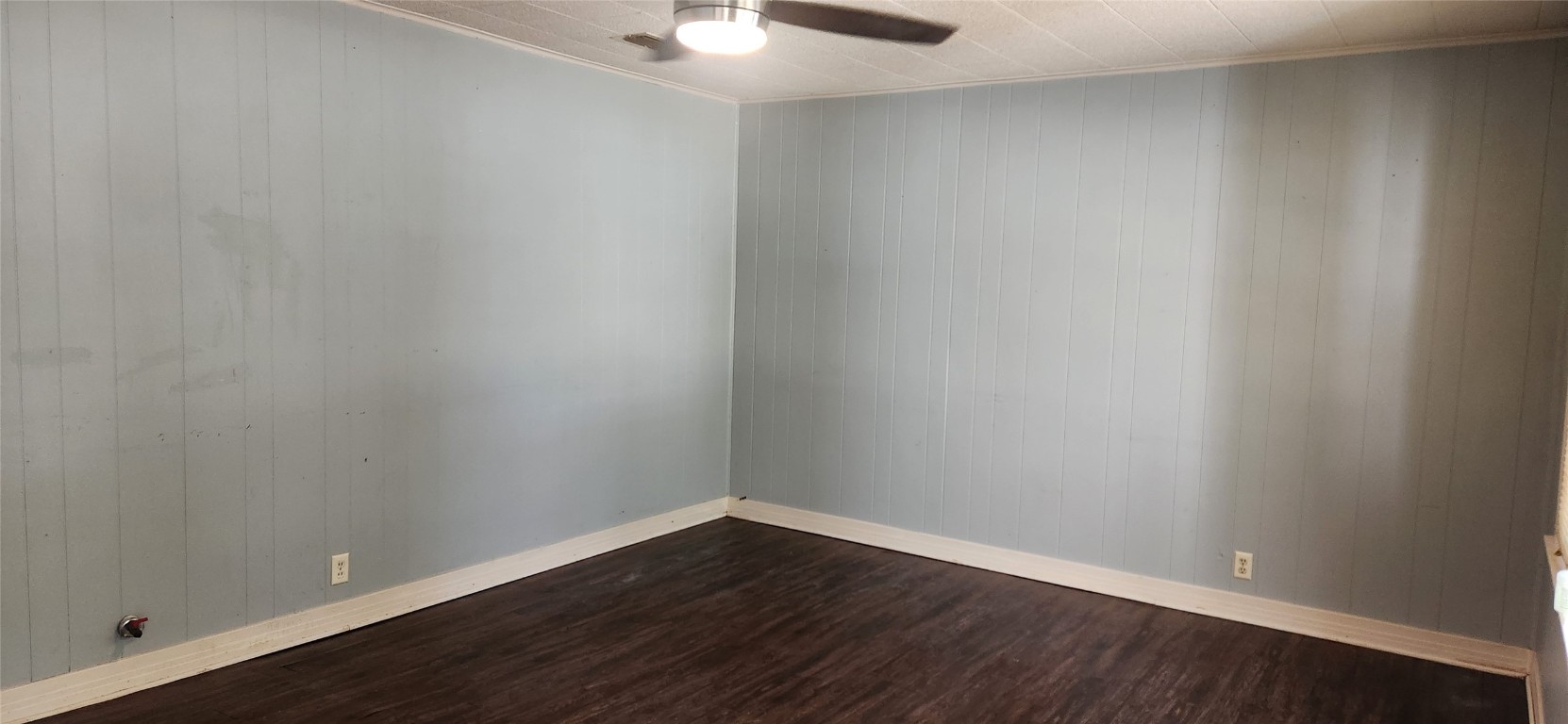 1908 Lee Street Longview, TX 75604 - Photo 6 of 10 Living Room