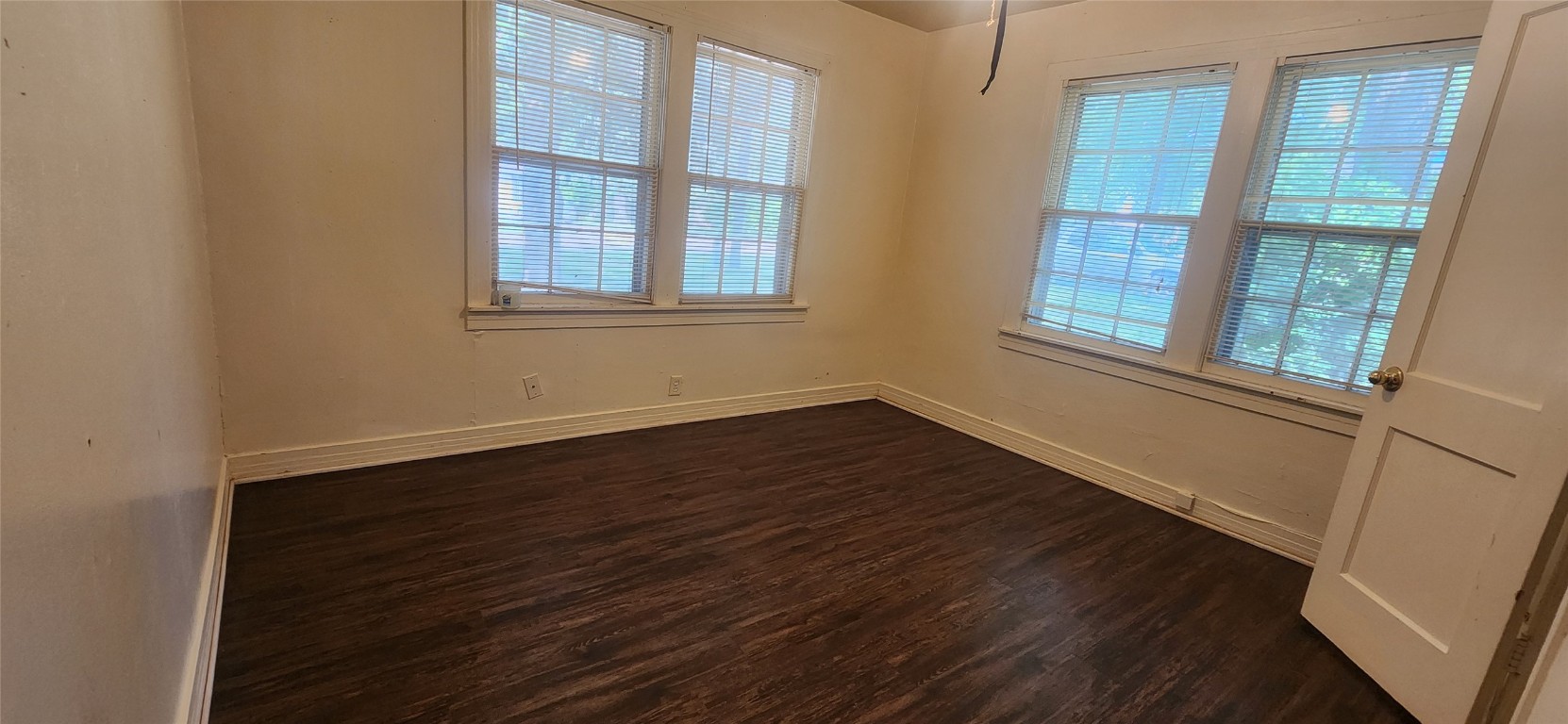 1908 Lee Street Longview, TX 75604 - Photo 7 of 10 Bedroom