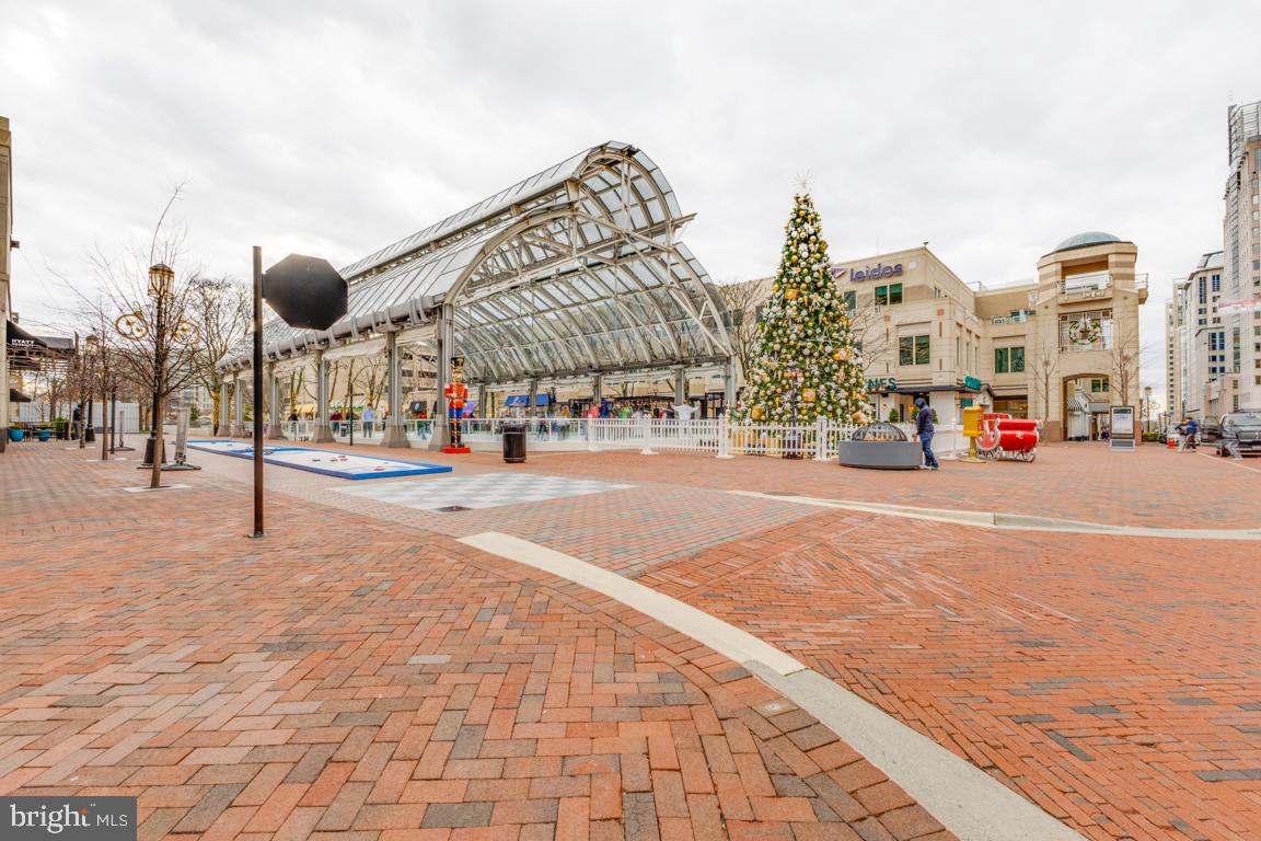 11652 American Dream Way Reston, VA 20190 - Photo 50 of 51 a view of pathway along the building