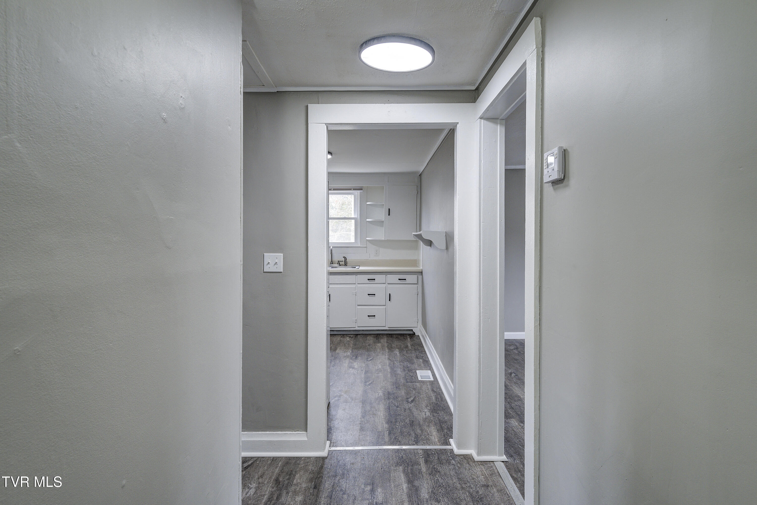 3rdSt-Apt-INTERIOR-1