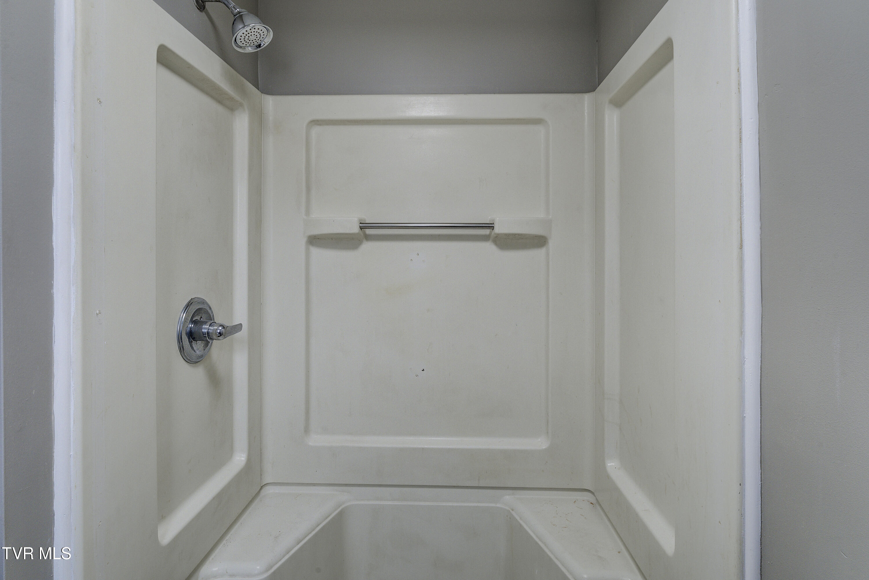 231 3rd Street, Unit 1/2 Erwin, TN 37650 - Photo 3 of 14 3rdSt-Apt-INTERIOR-3