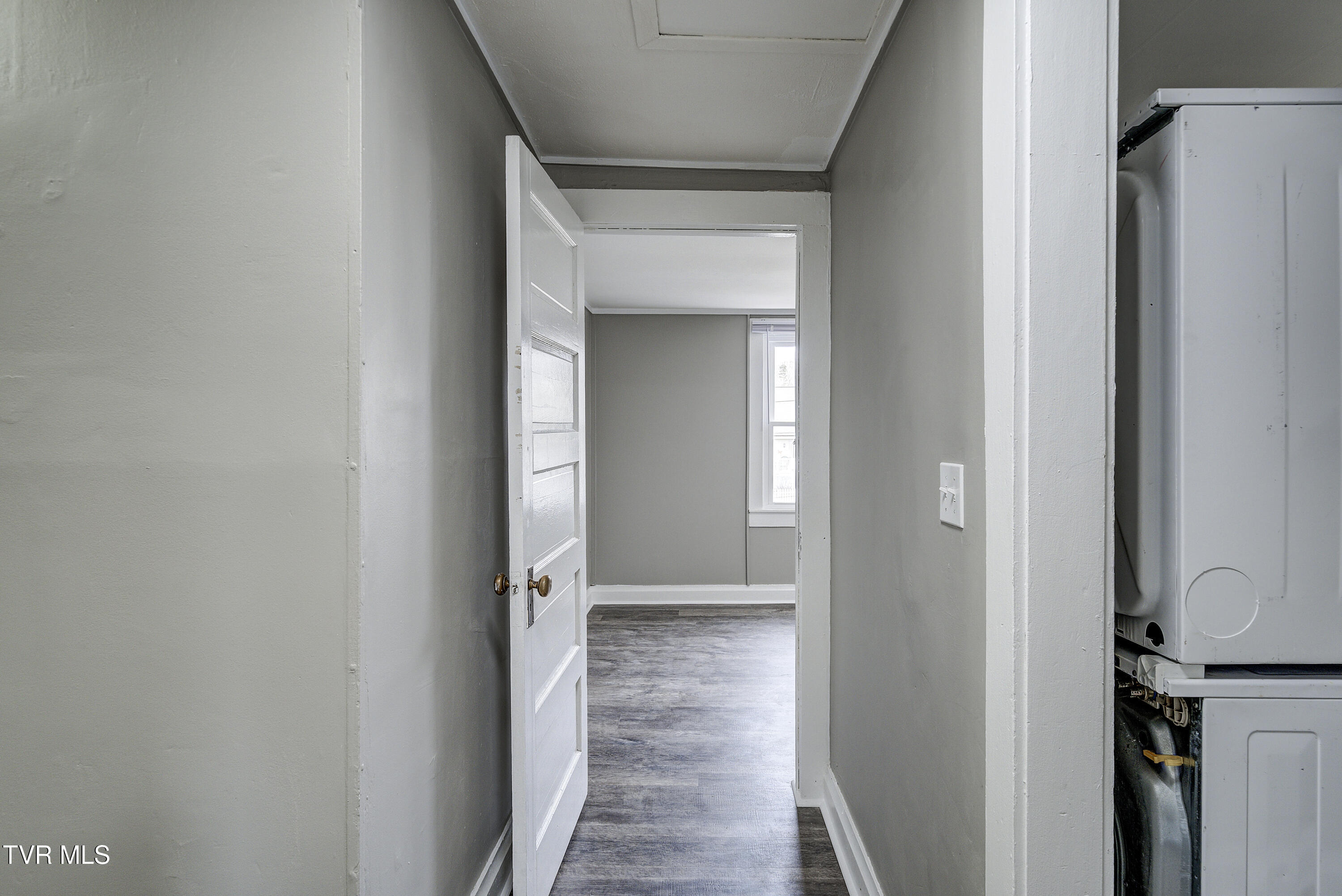 231 3rd Street, Unit 1/2 Erwin, TN 37650 - Photo 6 of 14 3rdSt-Apt-INTERIOR-6