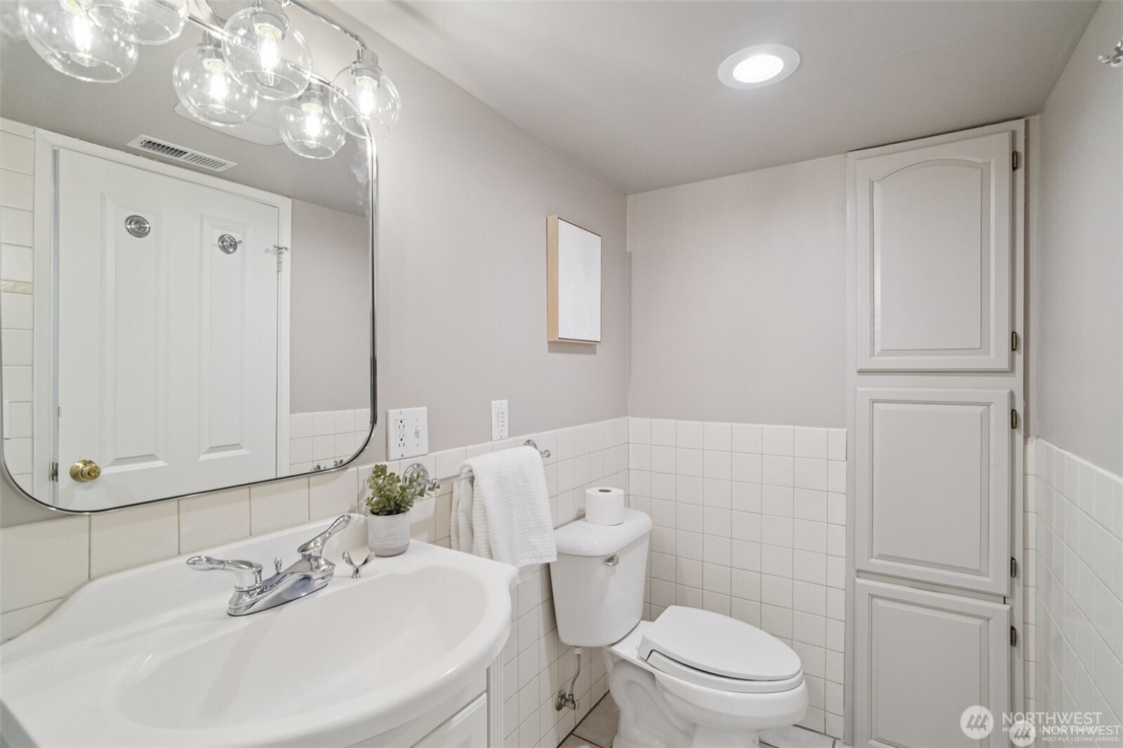 314 North 117th Street Seattle, WA 98133 - Photo 27 of 34