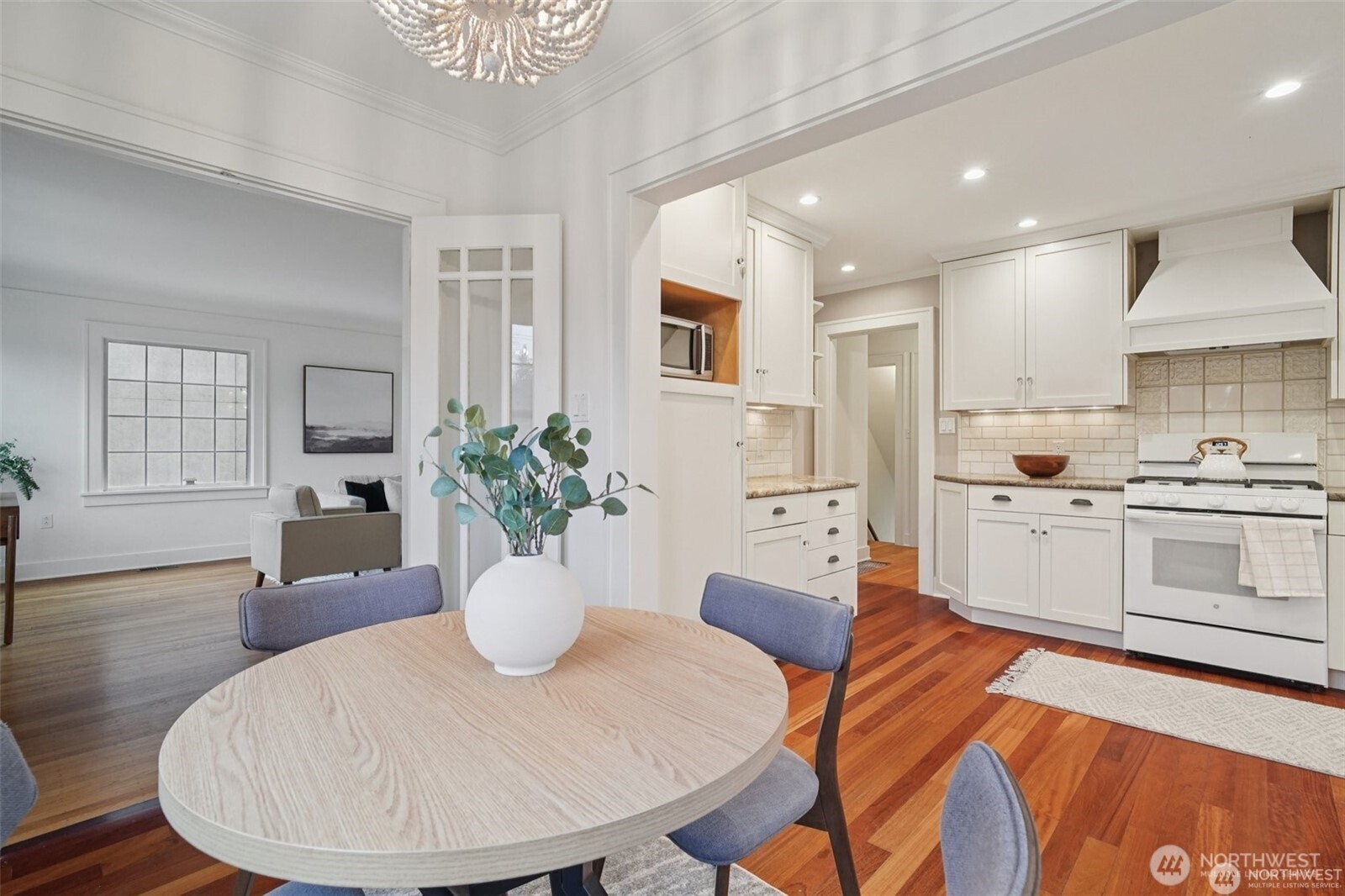 314 North 117th Street Seattle, WA 98133 - Photo 5 of 34