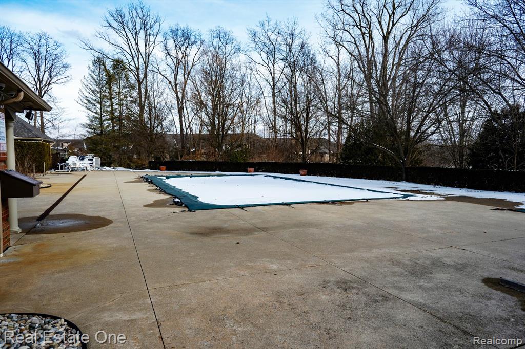 5305 Brookemonte Circle Rochester, MI 48306 - Photo 32 of 37 Gallery Image 32