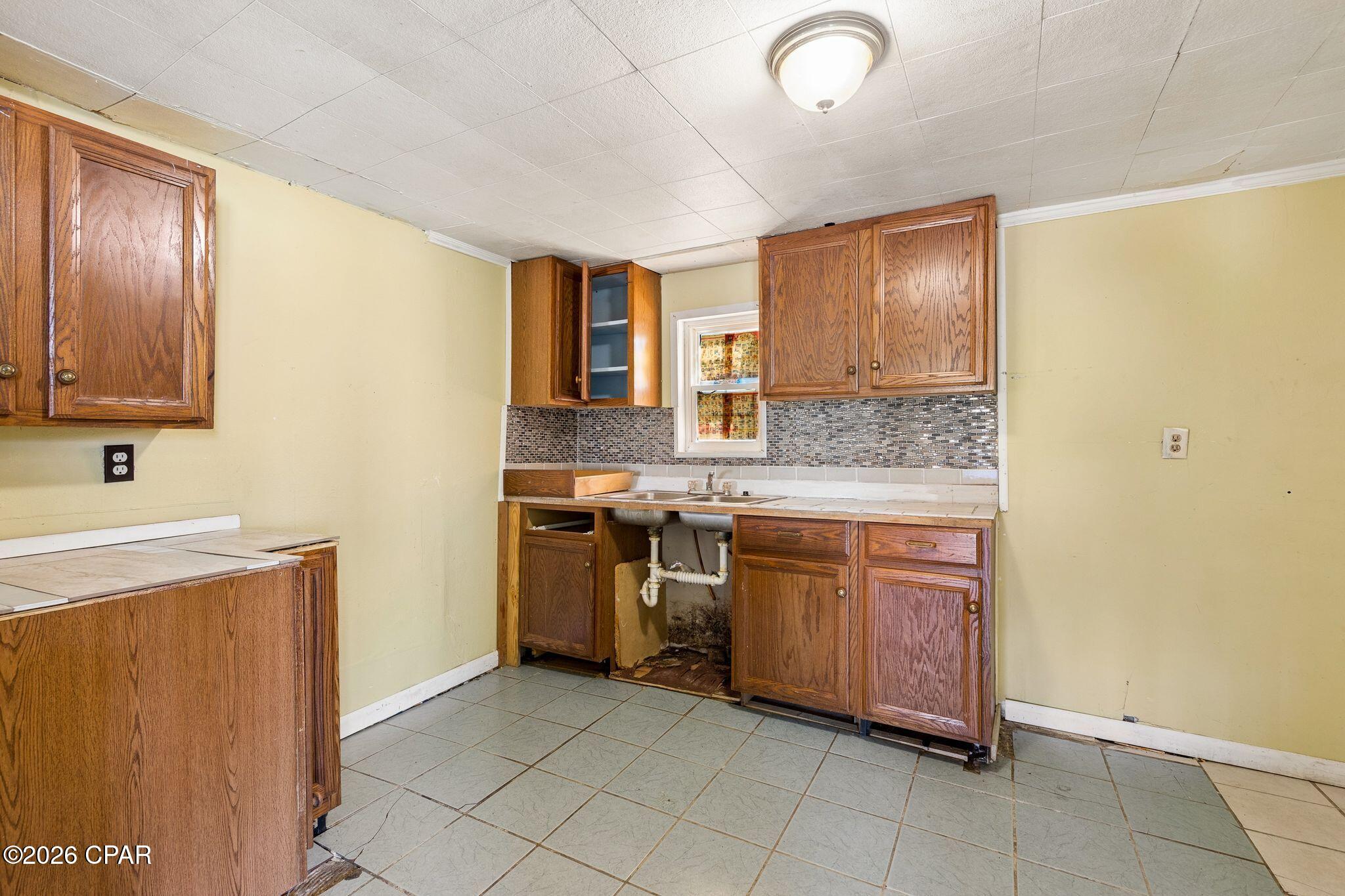 345 Brett Street South Crestview, FL 32539 - Photo 9 of 24