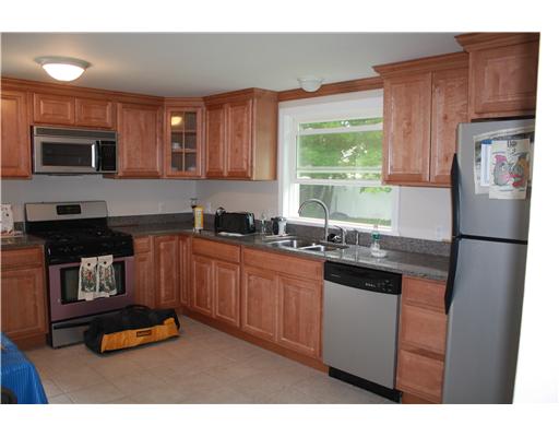 46 Amherst Road Warwick, RI 02889 - Photo 3 of 7 Kitchen.