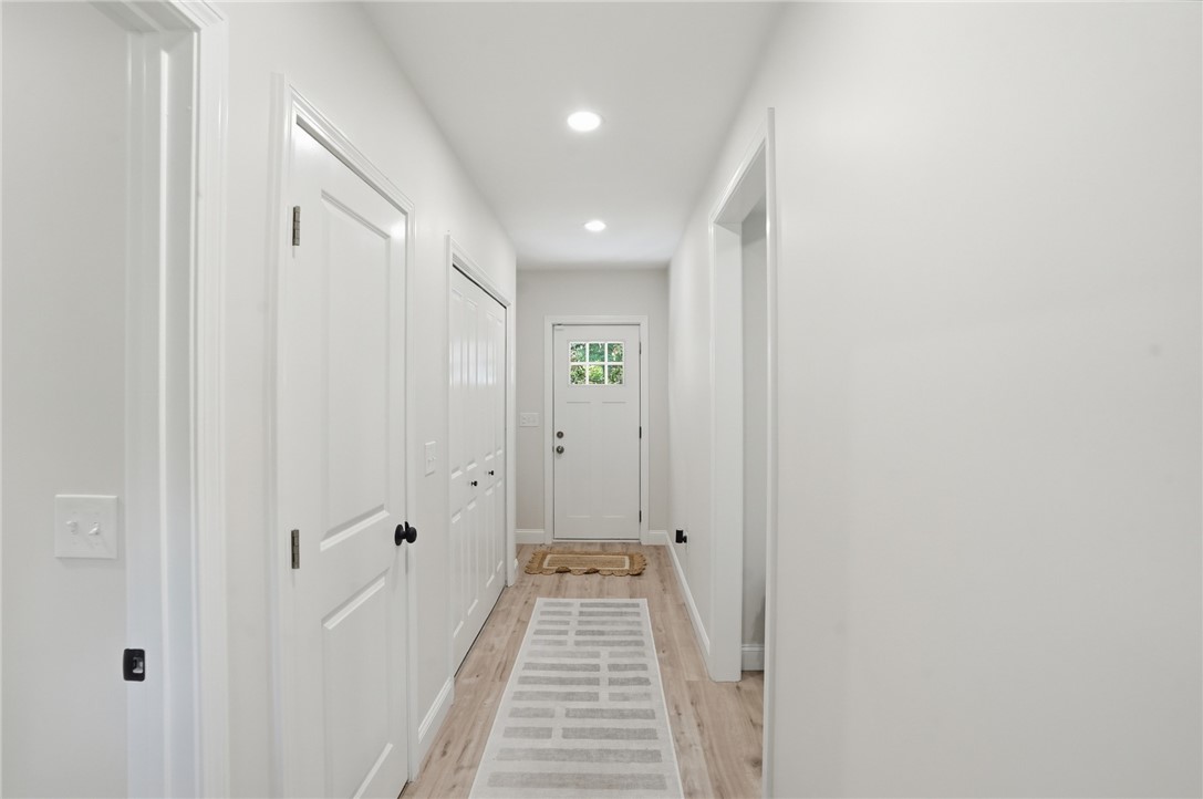 72 Wilbur Road Lincoln, RI 02865 - Photo 17 of 46