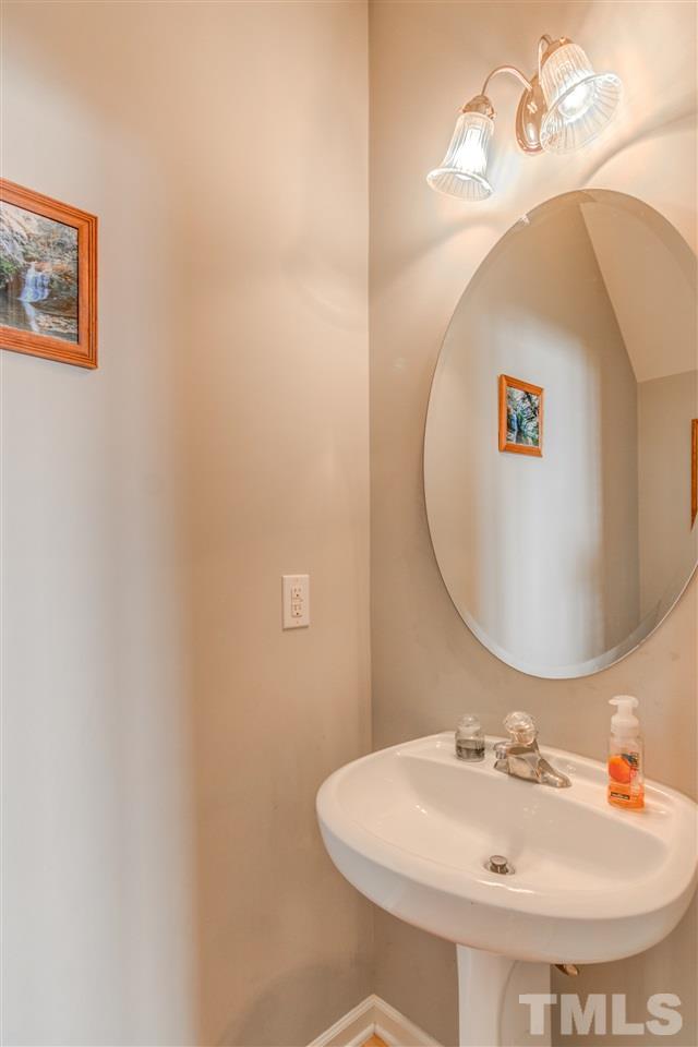 8483 Central Drive Raleigh, NC 27613 - Photo 12 of 25