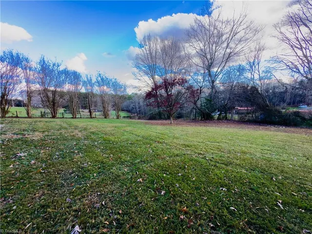 $312,900 | 142 Arthur Haney Road, Dobson, NC 27017