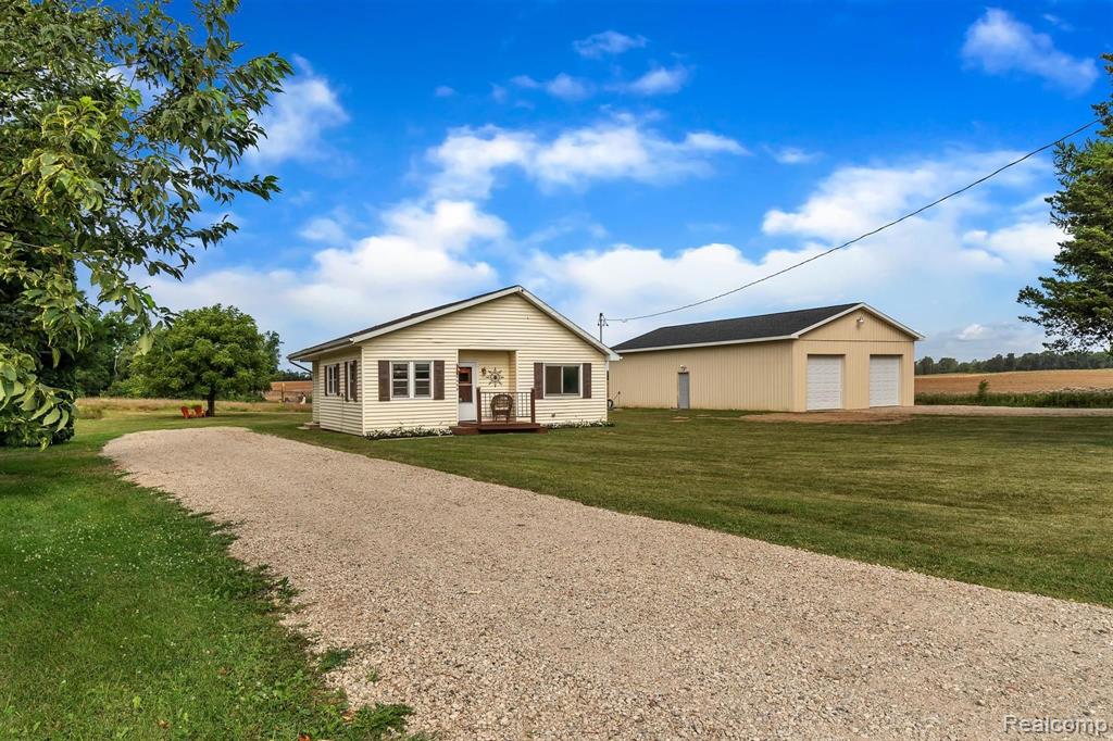 2498 Litle Road Parma, MI 49269 - Photo 2 of 38