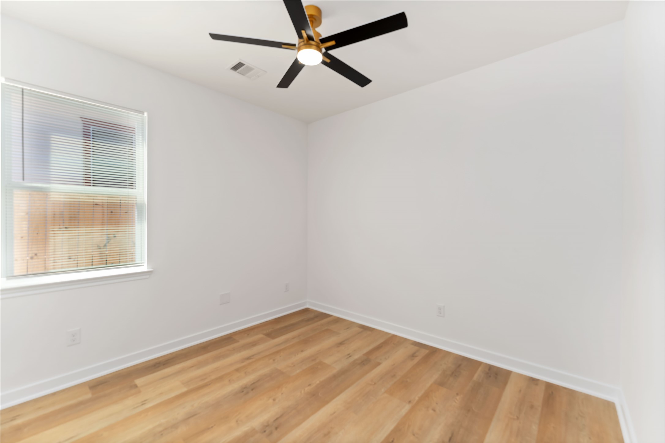 7809 Queen Street, Unit A/B Houston, TX 77028 - Photo 14 of 23