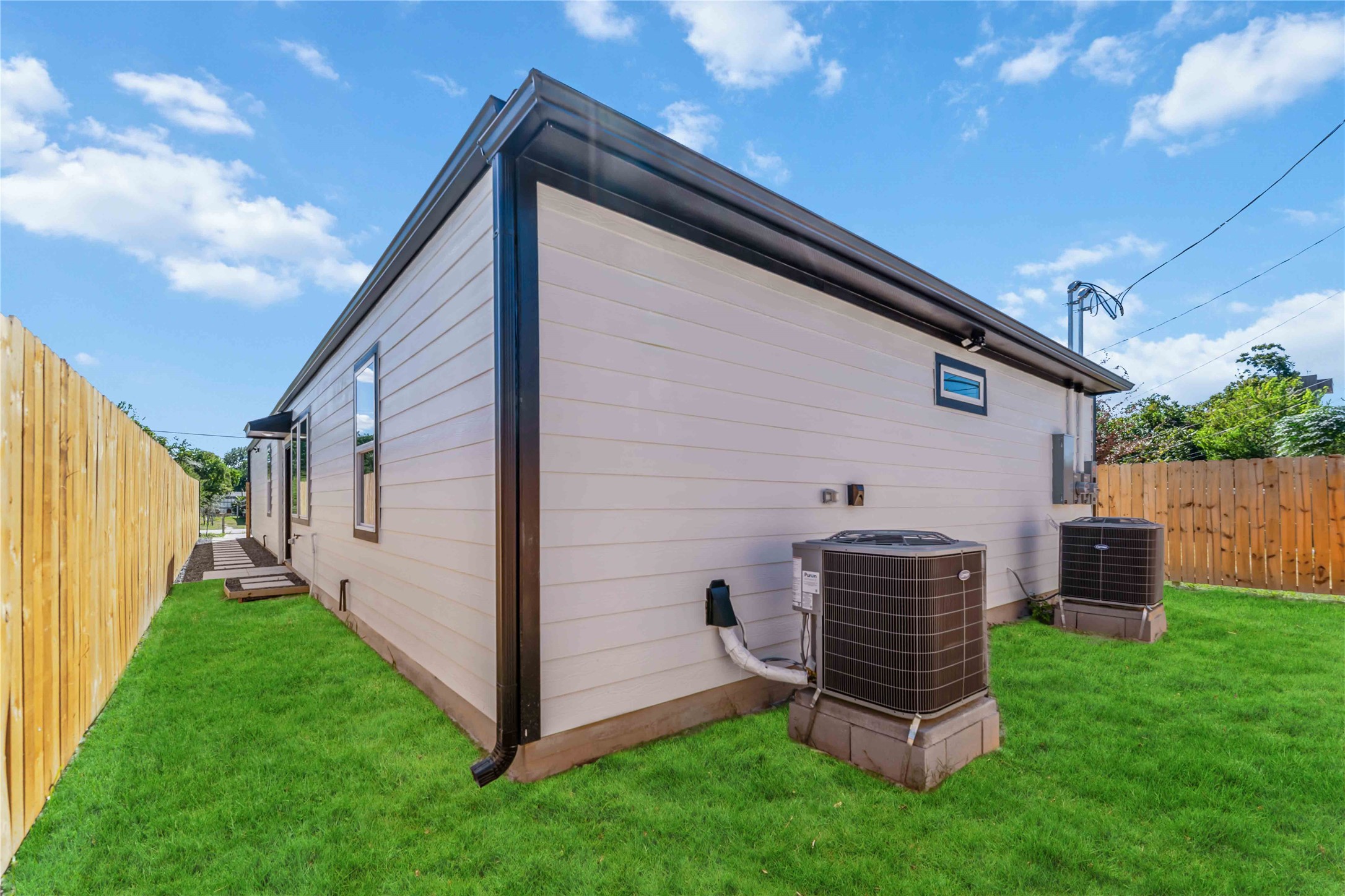 7809 Queen Street, Unit A/B Houston, TX 77028 - Photo 21 of 23