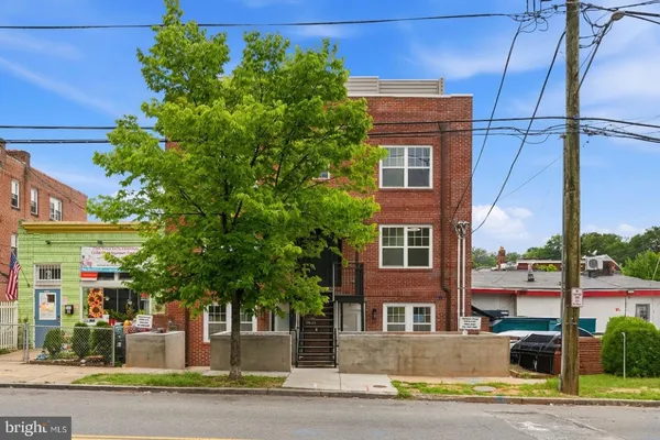 $2,950 | 3418 18th Street Northeast, Unit 2, Washington, DC 20018
