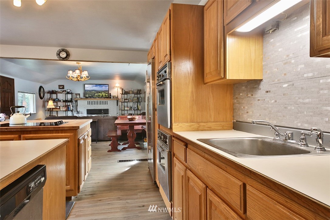 7380 Jewett Road Clinton, WA 98236 - Photo 12 of 34 Gallery Image 12