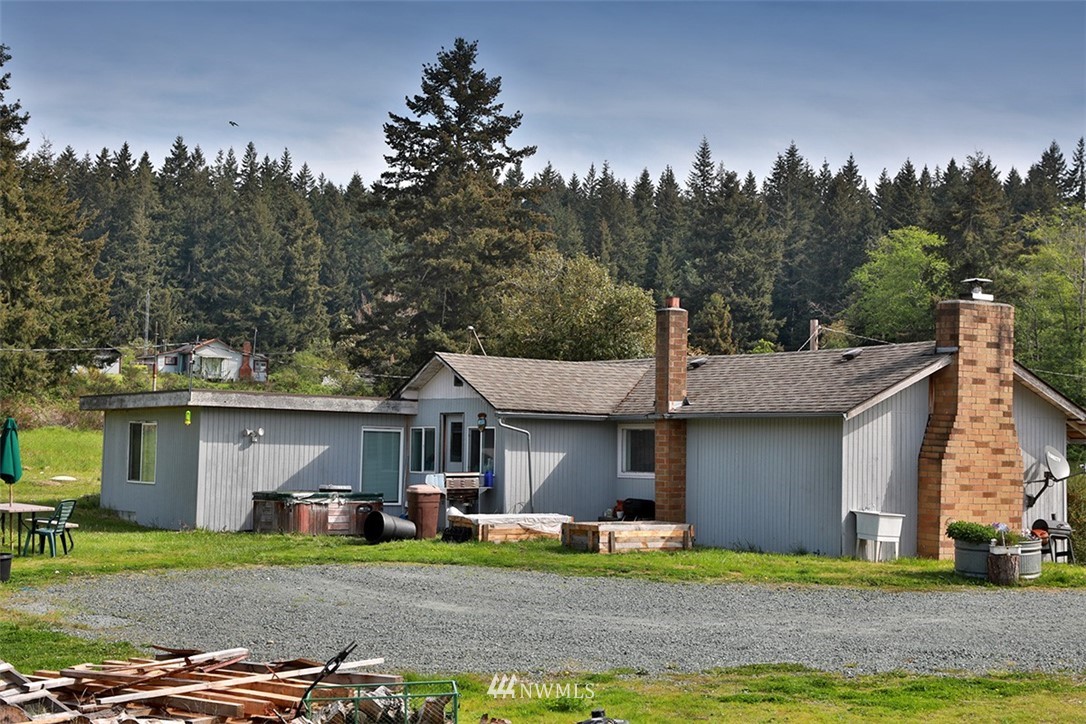 7380 Jewett Road Clinton, WA 98236 - Photo 3 of 34 Gallery Image 3