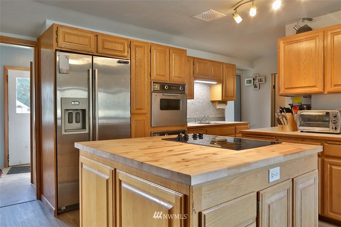 7380 Jewett Road Clinton, WA 98236 - Photo 9 of 34 Gallery Image 9