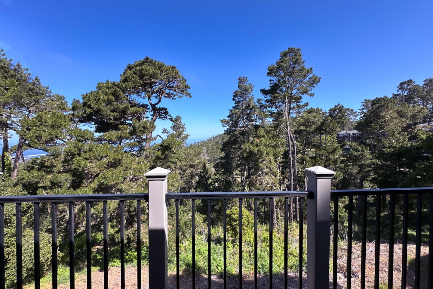 250 Forest Ridge Road, Unit 14 Monterey, CA 93940 - Photo 22 of 35 Gallery Image 22