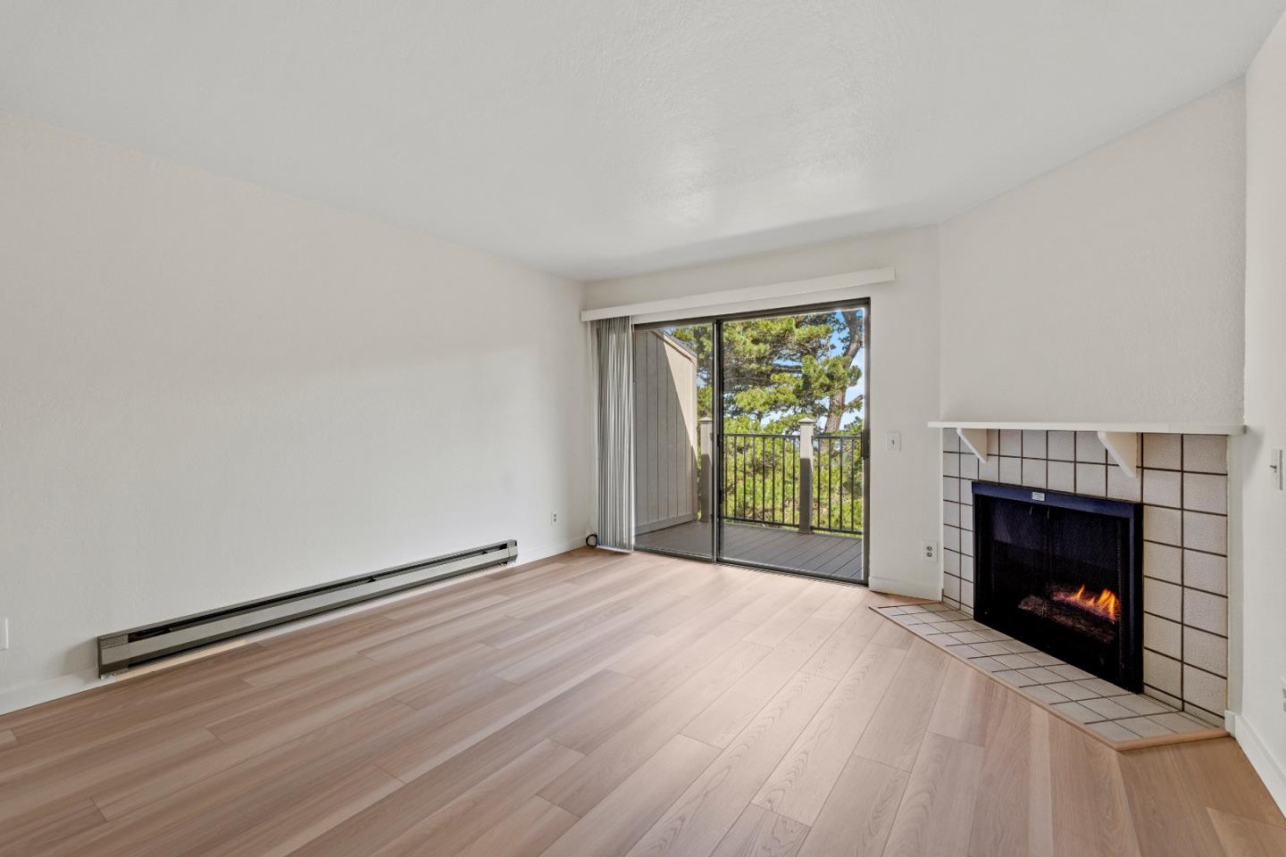 250 Forest Ridge Road, Unit 14 Monterey, CA 93940 - Photo 5 of 35 Gallery Image 5