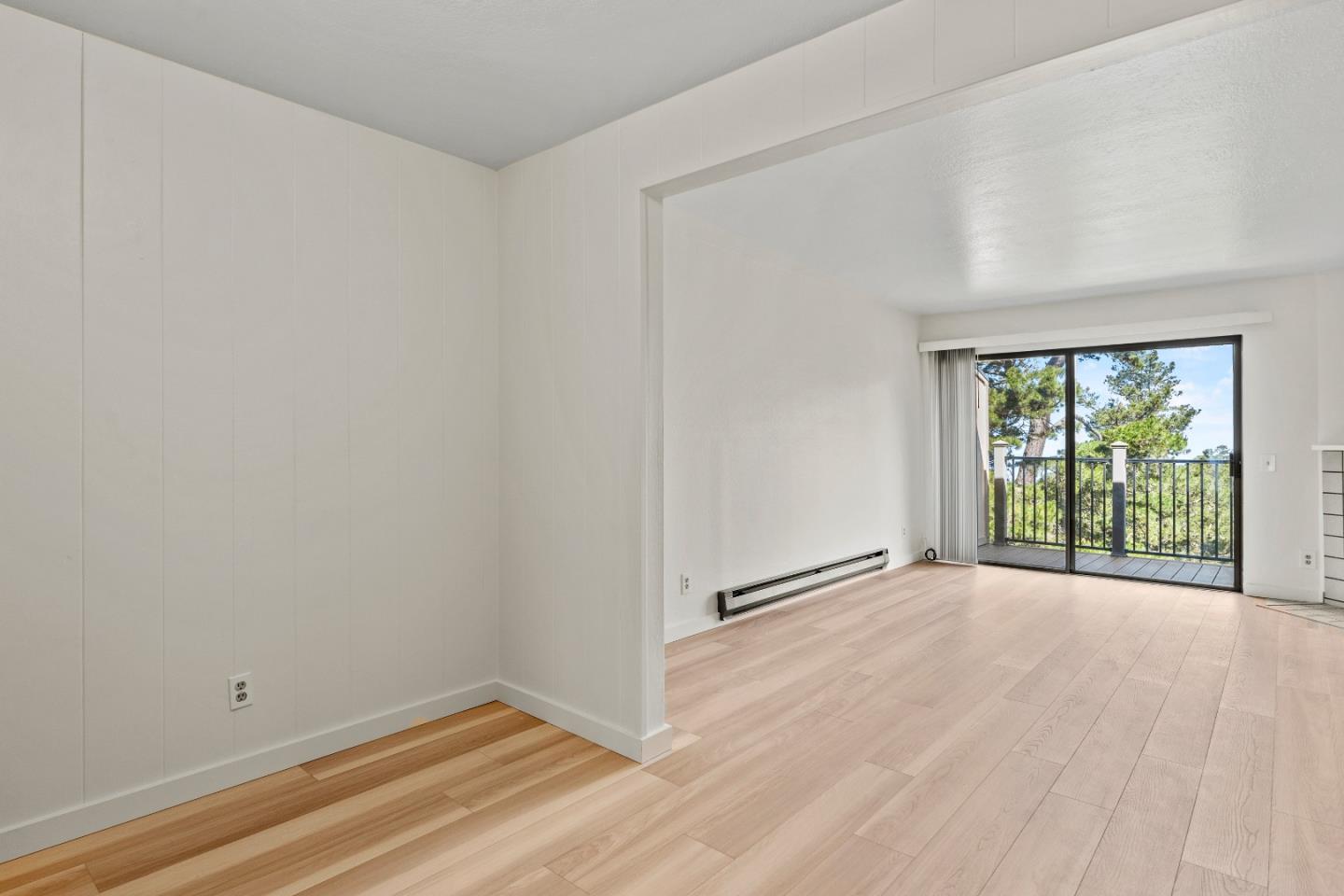 250 Forest Ridge Road, Unit 14 Monterey, CA 93940 - Photo 6 of 35 Gallery Image 6