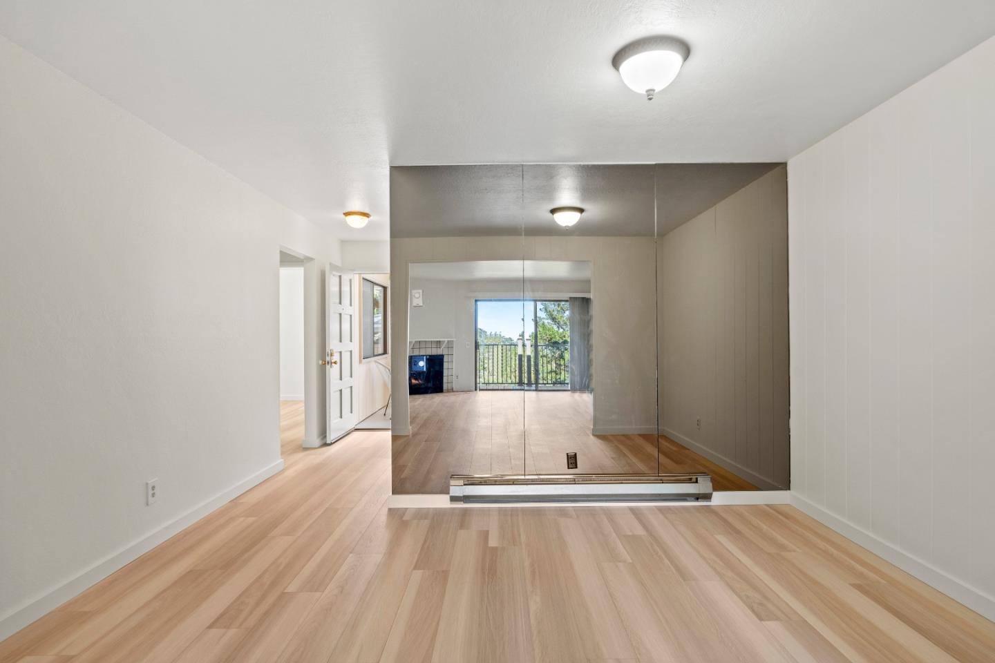 250 Forest Ridge Road, Unit 14 Monterey, CA 93940 - Photo 8 of 35 Gallery Image 8