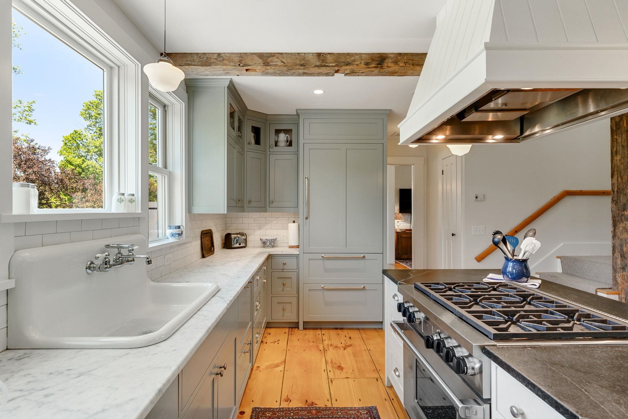 1754 Brook Road Warren, VT 05674 - Photo 7 of 59