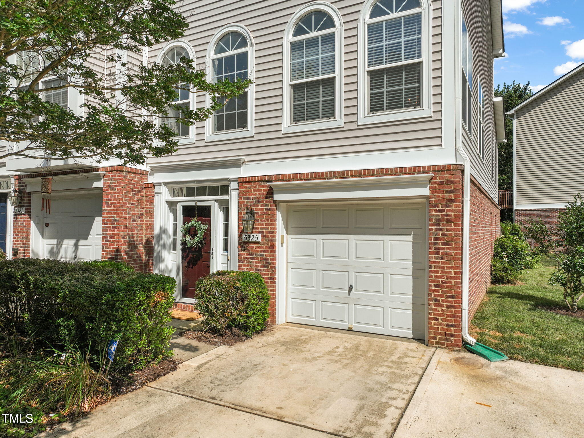 5325 Echo Ridge Road Raleigh, NC 27612 - Photo 54 of 61 front view of a house