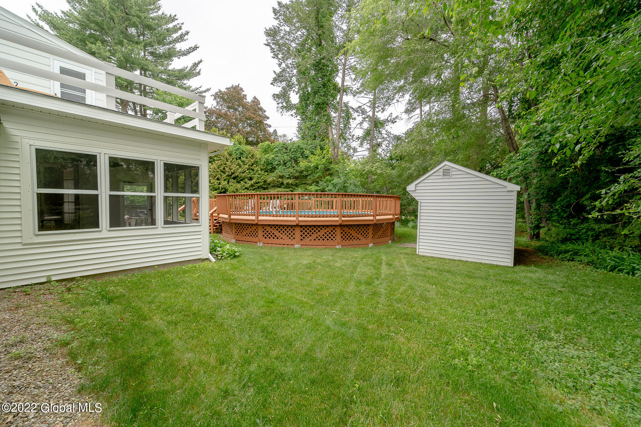 845 Londonderry Road Schenectady, NY 12309 - Photo 4 of 30 006-845-Londonderry-Rd