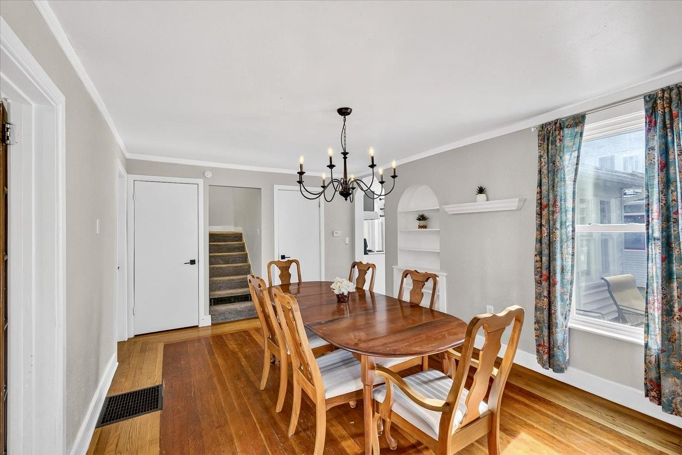 218 6th New Glarus, WI 53574 - Photo 10 of 33