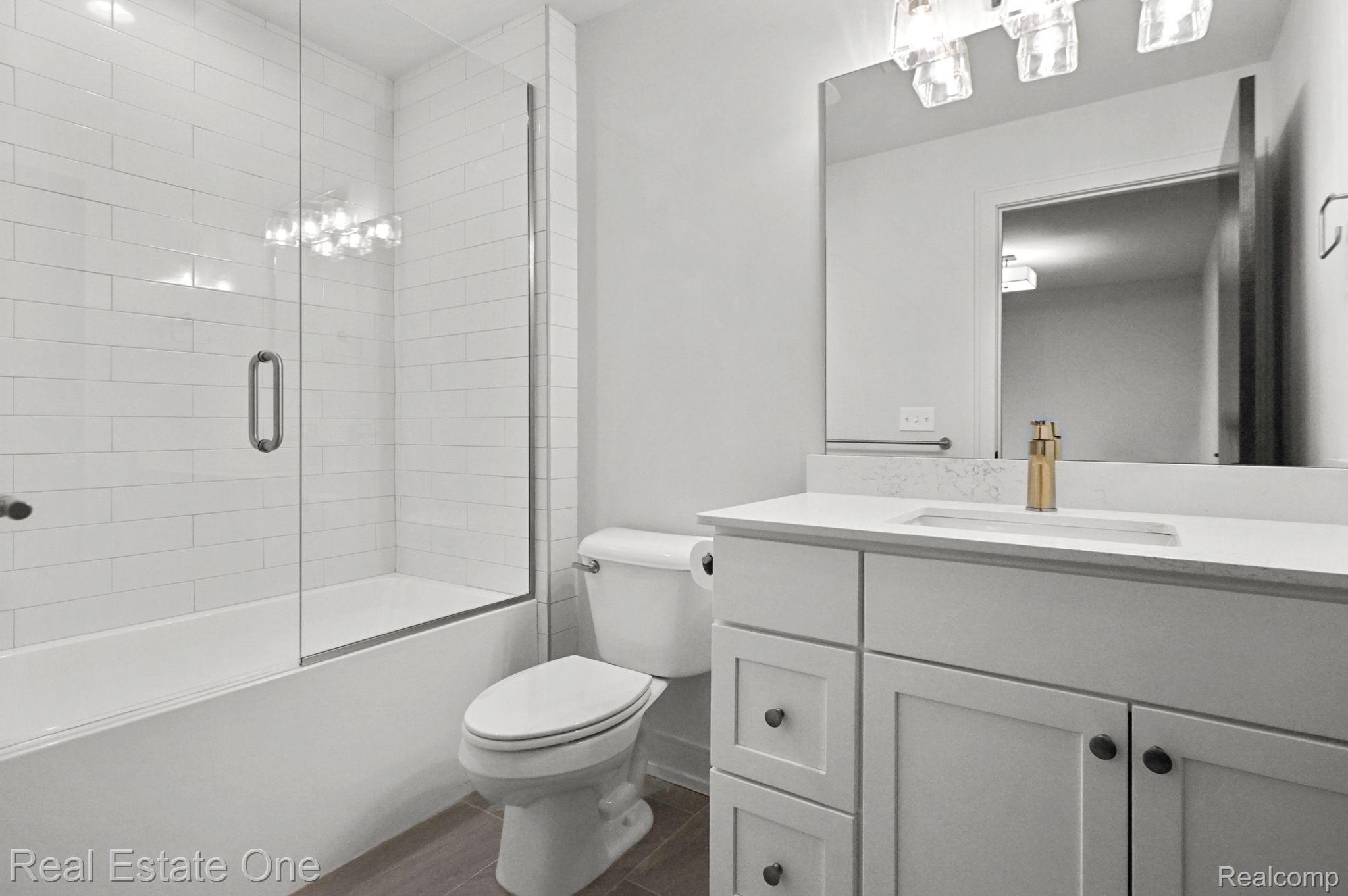 126 North Helen Avenue Rochester, MI 48307 - Photo 37 of 63 Gallery Image 37
